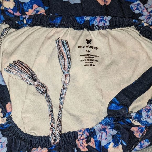 One Step Up | Blue Floral Romper, Size Small(4) - Picture 3 of 3